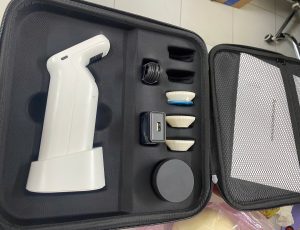 CHNSpec DS-400 là model được phát triển theo hướng “thông minh hóa QC màu”, giúp doanh nghiệp không chỉ đo màu mà còn quản lý màu theo hệ thống dữ liệu